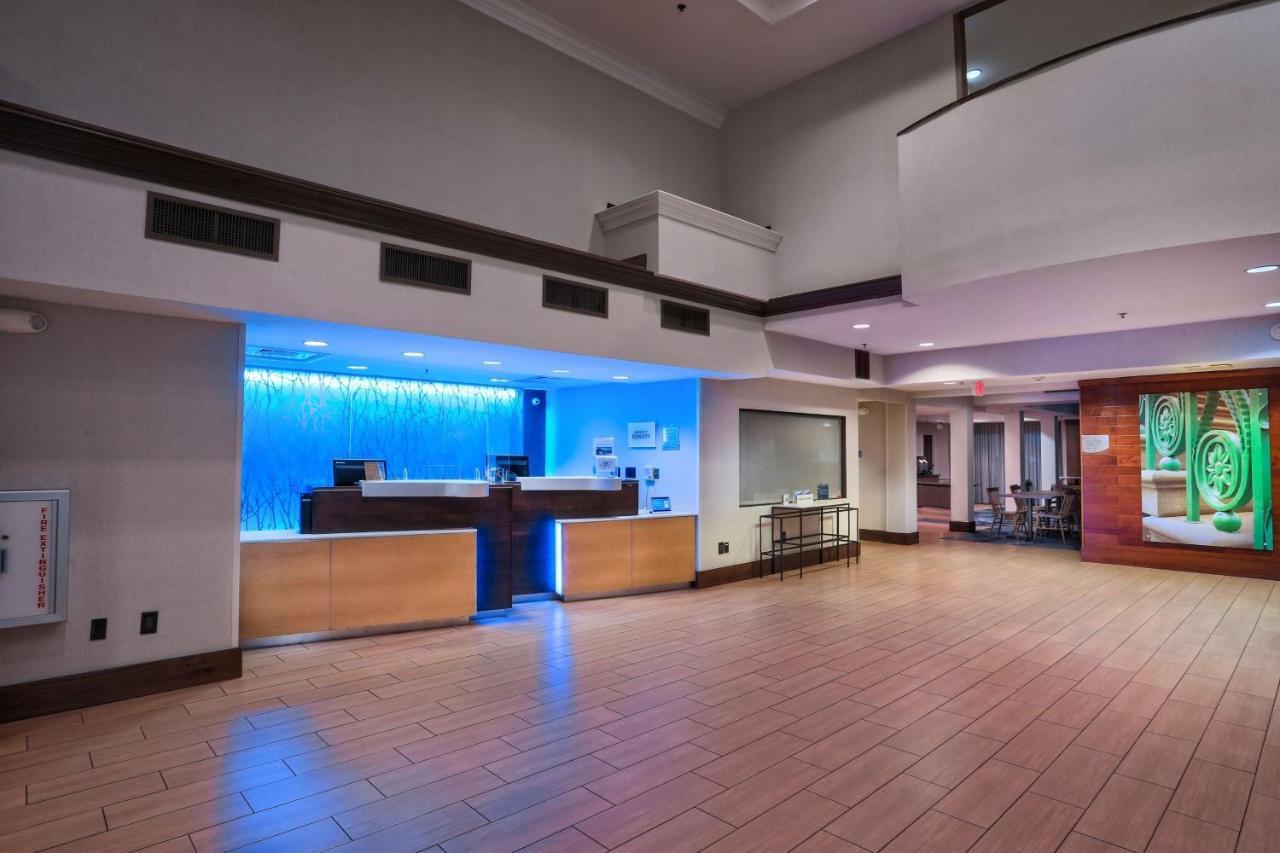 Fairfield Inn & Suites By Marriott Charleston North/Ashley Phosphate Север Чарлстон Экстерьер фото