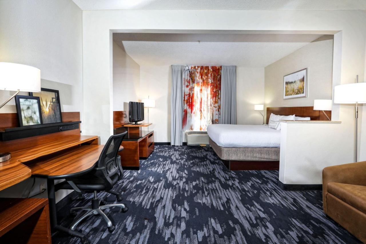 Fairfield Inn & Suites By Marriott Charleston North/Ashley Phosphate Север Чарлстон Экстерьер фото