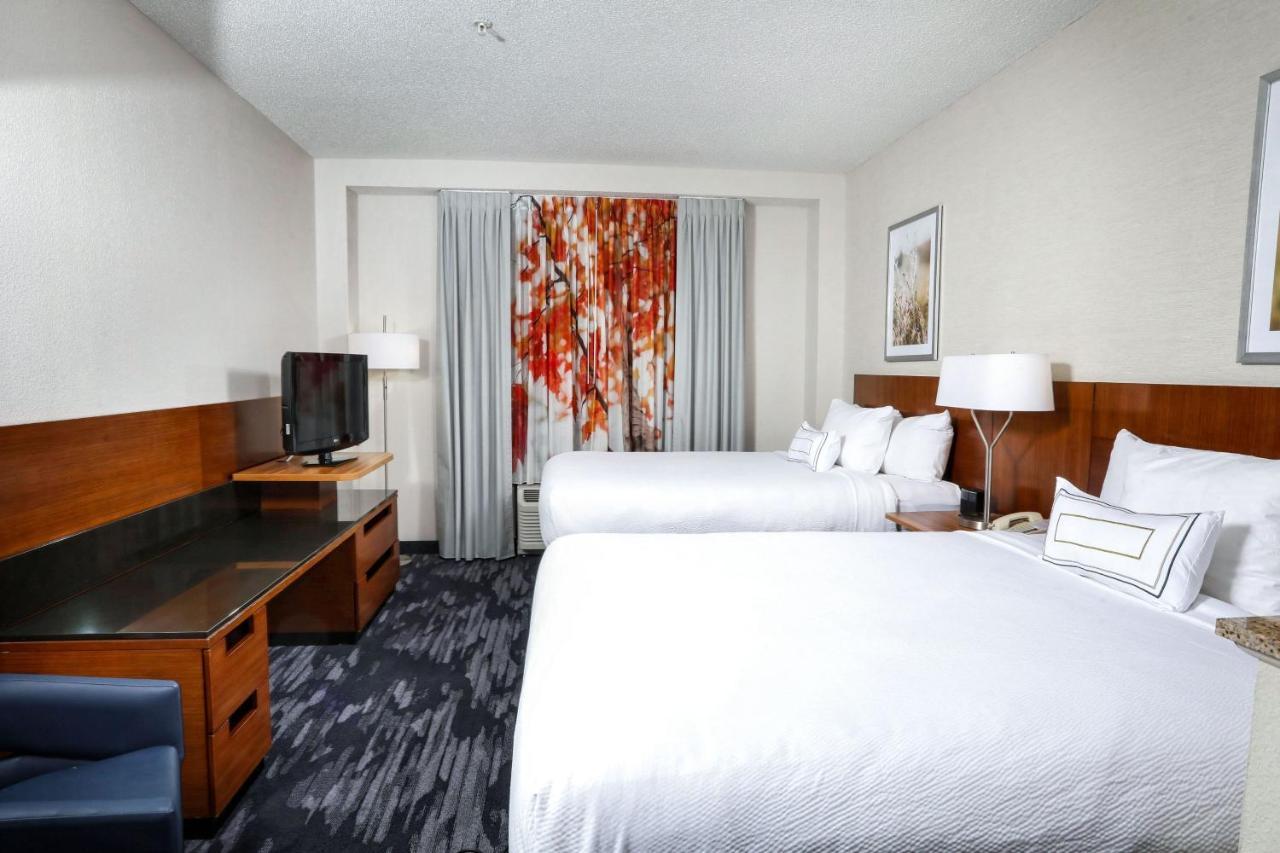 Fairfield Inn & Suites By Marriott Charleston North/Ashley Phosphate Север Чарлстон Экстерьер фото