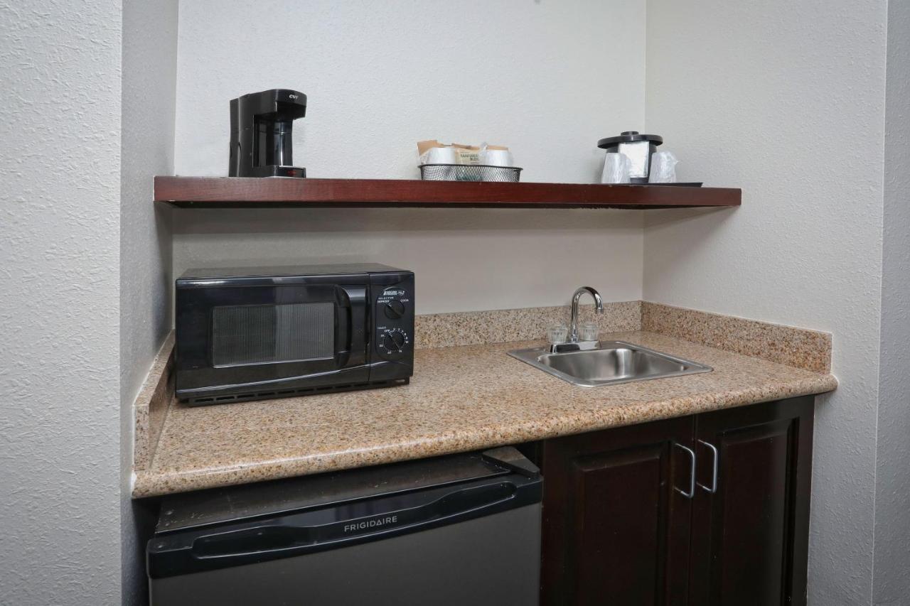 Fairfield Inn & Suites By Marriott Charleston North/Ashley Phosphate Север Чарлстон Экстерьер фото