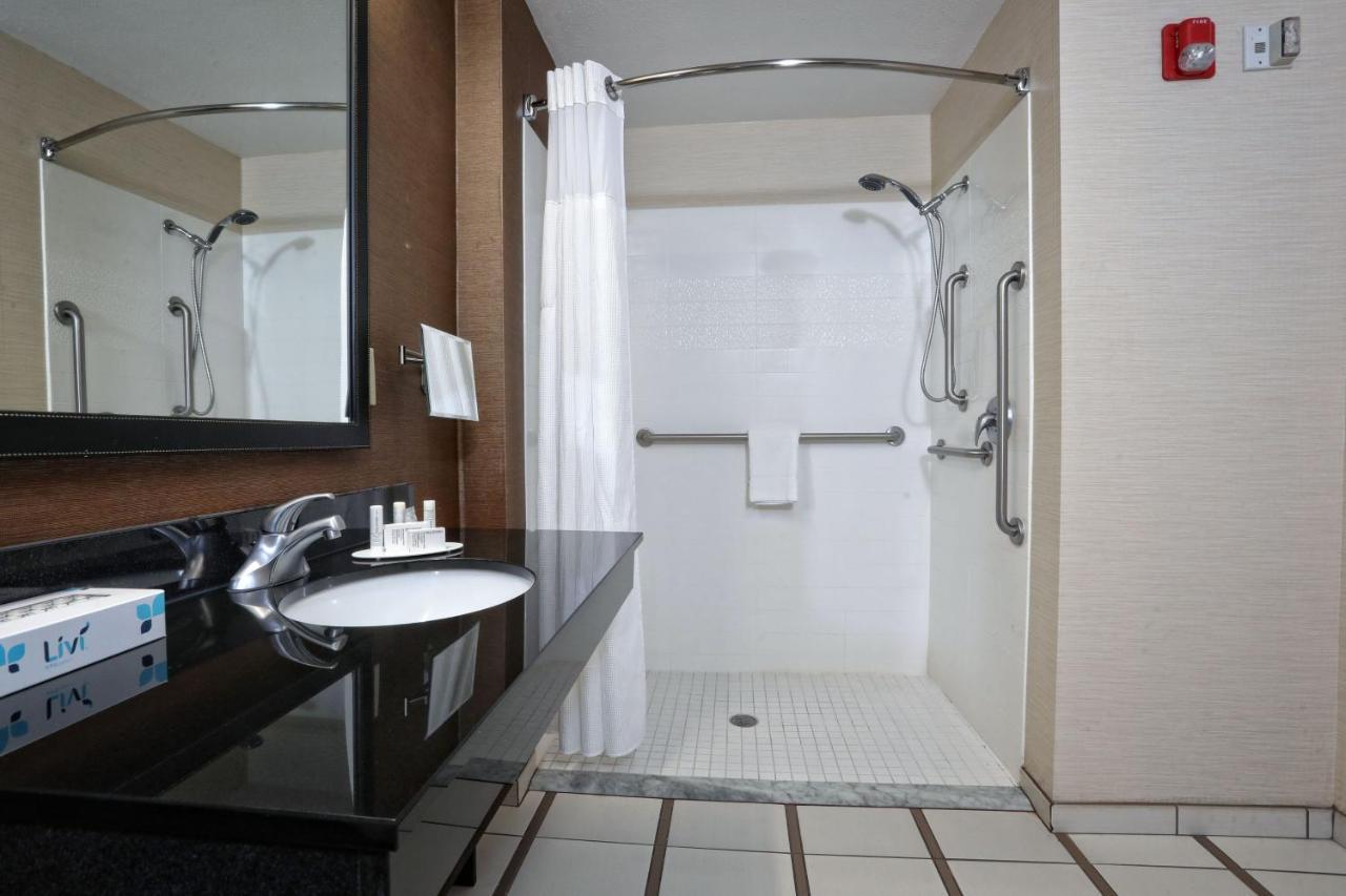 Fairfield Inn & Suites By Marriott Charleston North/Ashley Phosphate Север Чарлстон Экстерьер фото
