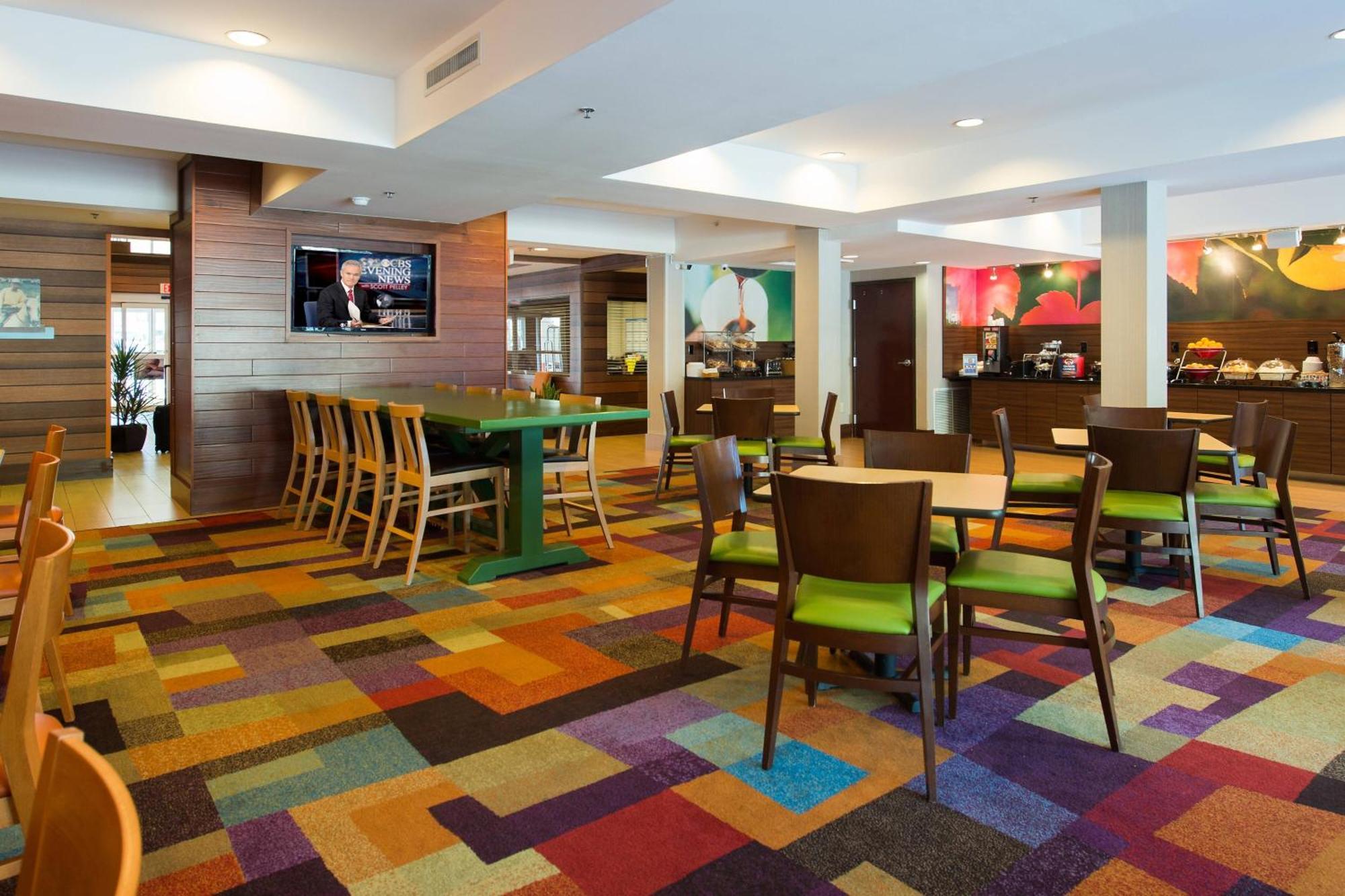 Fairfield Inn & Suites By Marriott Charleston North/Ashley Phosphate Север Чарлстон Экстерьер фото