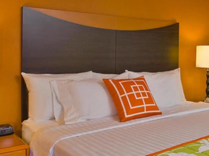 Fairfield Inn & Suites By Marriott Charleston North/Ashley Phosphate Север Чарлстон Экстерьер фото