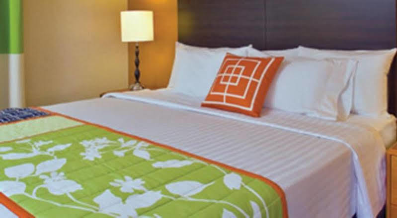 Fairfield Inn & Suites By Marriott Charleston North/Ashley Phosphate Север Чарлстон Экстерьер фото